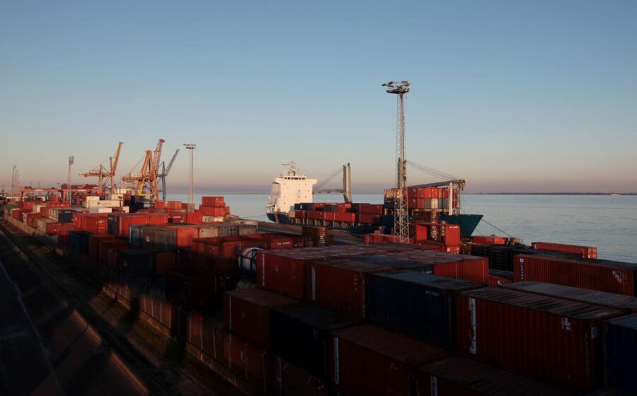 Contentores exportações comércio portos