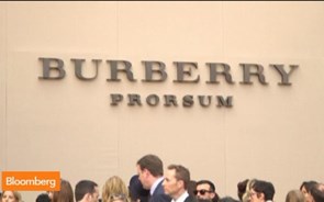 Burberry lidera mudanças na alta costura através das tecnologias