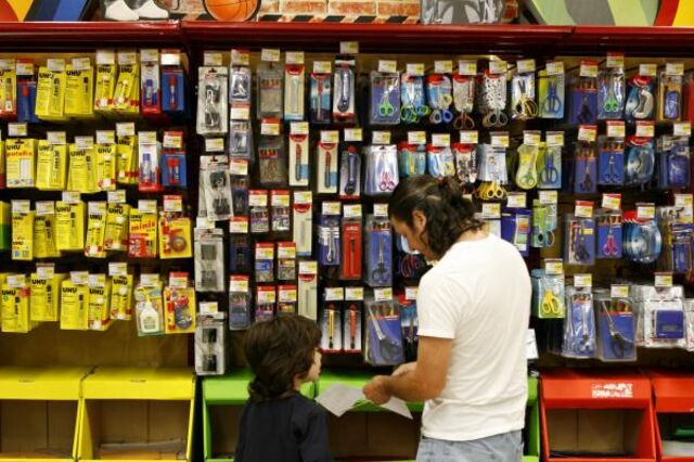 Empréstimos e descontos aliviam factura escolar 