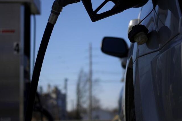 Combustíveis sobem com o ISP, baixam com a queda do petróleo