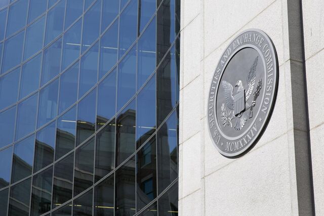 Nasdaq e bolsa de Nova Iorque processam regulador dos mercados