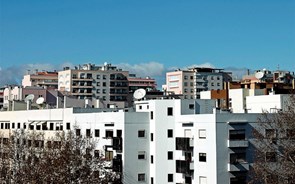 Encontrar casa que possam pagar é a maior dificuldade dos portugueses