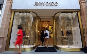 Jimmy Choo está à venda. Acções disparam mais de 10%