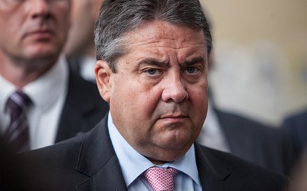 Sigmar Gabriel: 'Trump é uma ameaça à paz'