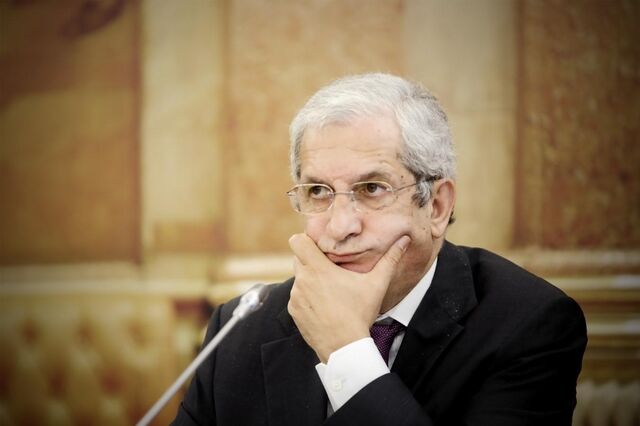 Pequenos investidores aplaudem Tavares e sucessora