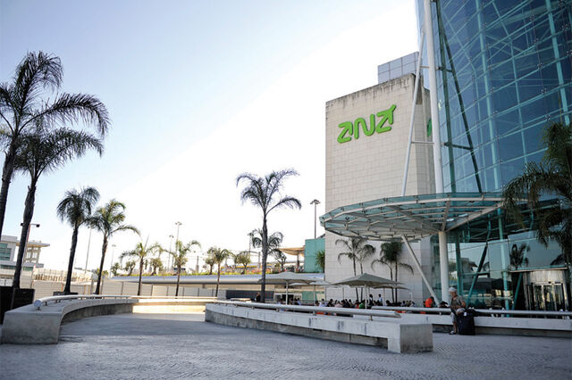 Zona do 'check-in' do aeroporto de Lisboa evacuada