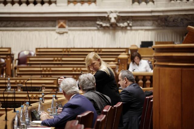 Paula Teixeira da Cruz: “Estou aqui de cabeça erguida. Cumpri o meu dever”.