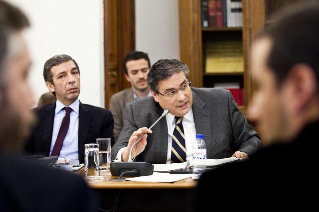 PSD diz que 'indigno é não ter chegado um cêntimo de dinheiro público' às populações afectadas pelos incêndios