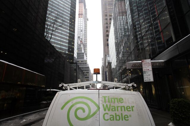 Time Warner investe em rival da Netflix