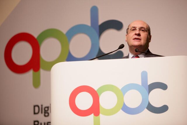 António Vitorino vai arbitrar conflito entre a Oi e a Unitel