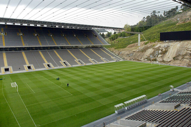 Terrenos municipais cedidos ao Sporting de Braga avaliados em 2,5 milhões