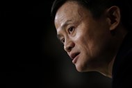 O fundador da Alibaba, Jack Ma, durante uma entrevista no 'floor' da bolsa de Nova Iorque, durante aquele que fio o maior IPO de sempre de Wall Street.