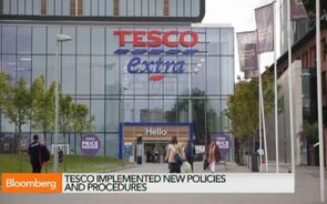 Tesco Shares Tumble as Profit Suffers in Sales Revival