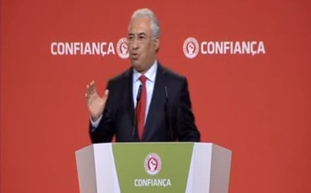 António Costa recusa acordos à direita que apenas criariam o “pântano” 