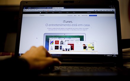 Apps, música e filmes vão pagar mais IVA