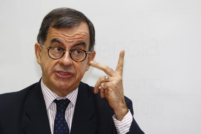 Guilherme d'Oliveira Martins atribui à crise problemas na Caixa