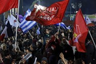 Apoiantes do Syriza festejam os resultados eleitorais