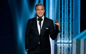 Como George Clooney ganhou mil milhões a beber shots de tequila