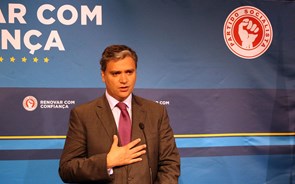 Vasco Cordeiro reeleito presidente do PS/Açores com 98% de votos a favor