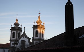 Fisco cobra IMI sobre casas dos padres