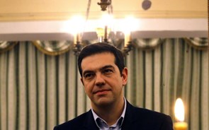 Angela Merkel convidou Alexis Tsipras a visitar Berlim no dia 23