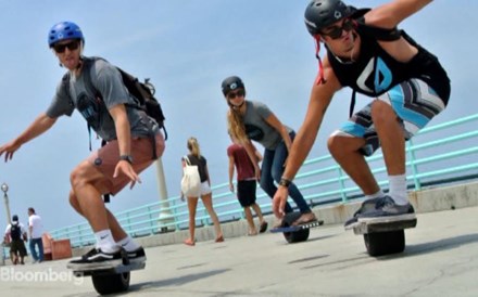 Onewheel atrai atenções na CES em Las Vegas