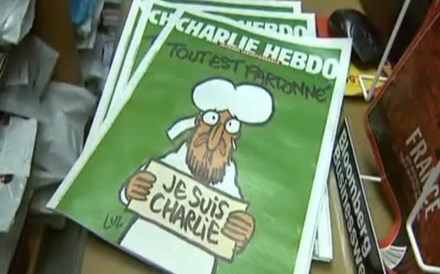 Edição especial do Charlie Hebdo com elevada procura em Portugal