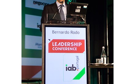 Passos seguros com o IAB Portugal 