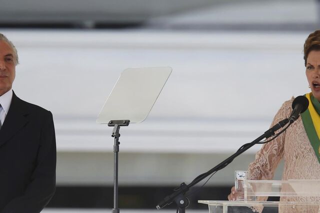 Dilma Rousseff promete dar prioridade à educação