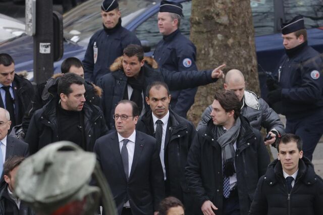 Hollande: 'A França está em choque com este atentado terrorista'