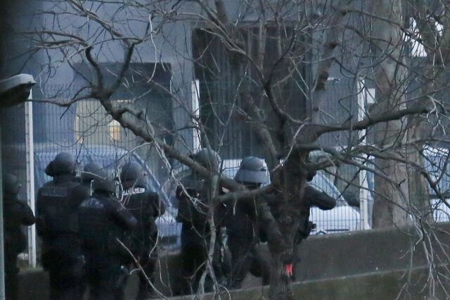 52 horas depois do ataque ao Charlie Hebdo terminou a caça ao homem. Irmãos Kouachi foram abatidos pelas forças especiais