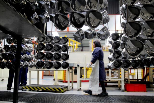 1.º de Maio: conheça o retrato robot do trabalhador português 