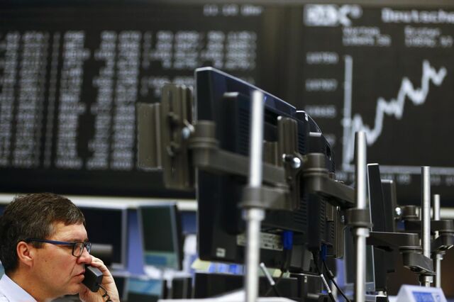 Mercados resistem ao choque dos atentados