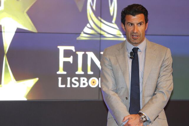 Luís Figo é candidato à presidência da FIFA