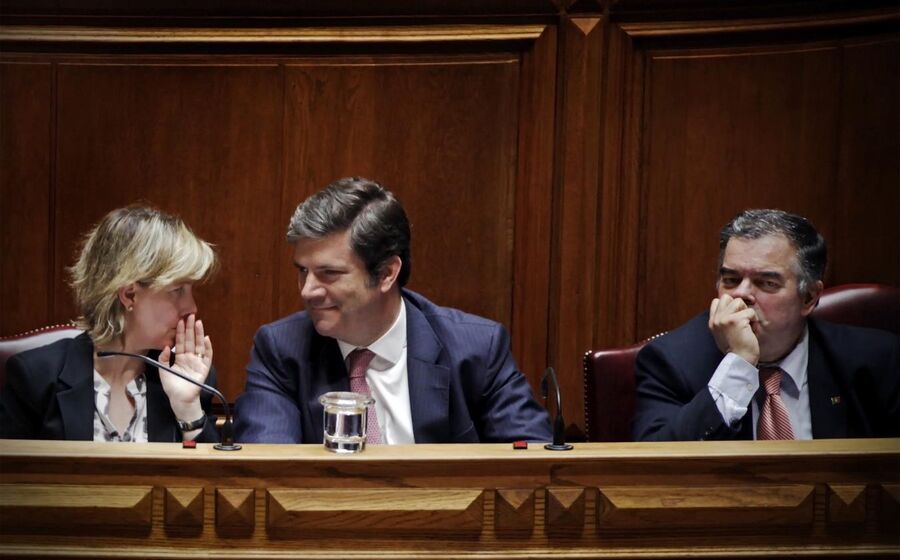 Maria Albuquerque com secrts