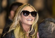 Elle MacPherson, Austrália, $12,2 milhões
Elle MacPherson é uma das modelos mais bem sucedidas de sempre. Começou a carreira em 1982, mas desde que deixou as “passerelles”, tornou-se empresária no mundo da moda. MacPherson é identificada em quatro contas no HSBC, que se traduzem num total de 25 contas bancárias. Nestas chegou a ter 12,2 milhões de dólares em 2006/2007.
