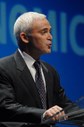 Frank Giustra, Canadá, $10 milhões
Presidente e CEO da Fiore Financial Corp, é conhecido pela associação a actividades filantrópicas de Bill Clinton