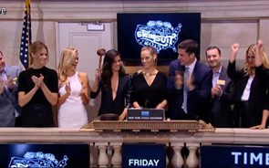 Vídeo: Sara Sampaio no fecho da sessão em Wall Street