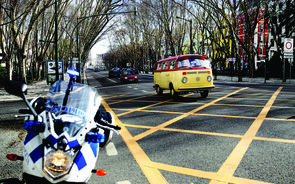 avenida liberdade lisboa carros