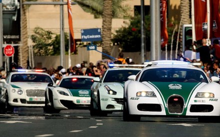 Vídeo: A frota de carros 'exóticos' da polícia do Dubai