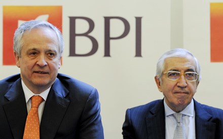 Como fica o sector da banca após uma fusão entre o BCP e o BPI ou o BPI e o Novo Banco?