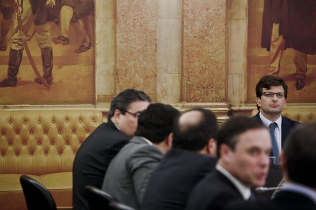Moreira Rato questiona ideia de inevitabilidade da resolução do BES
