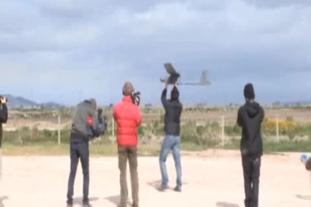 Como se controla um drone com a mente?