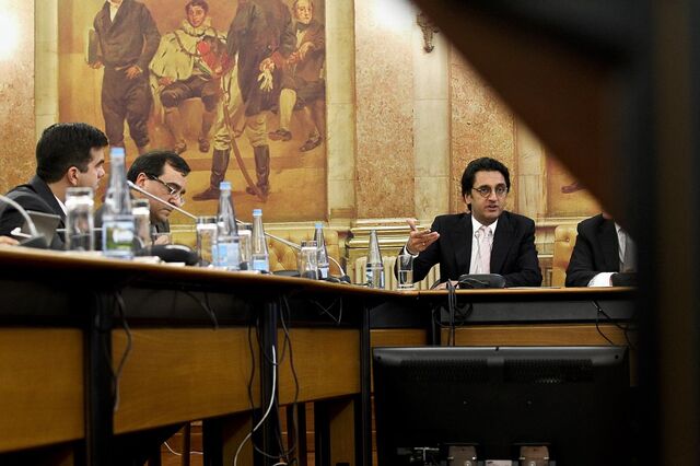 Minuto-a-minuto: Bava acaba com “humildade” audição criticada por deputados 