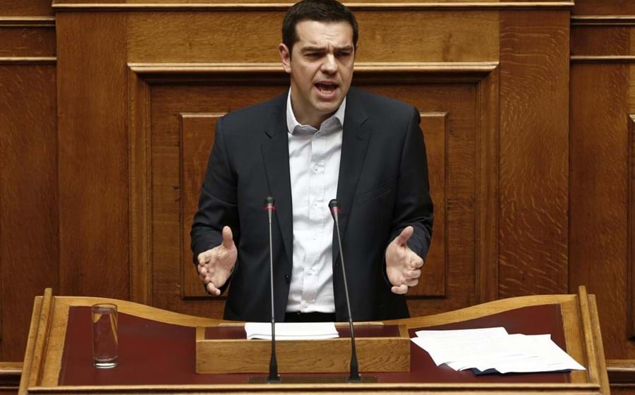 28 Fevereiro – Tsipras numa reunião do comité central do Syriza. 

“Deparámo-nos com um eixo de poderes, liderado pelos governos de Espanha e de Portugal que, por motivos políticos óbvios, tentou levar a Grécia para o abismo durante todas as negociações”
