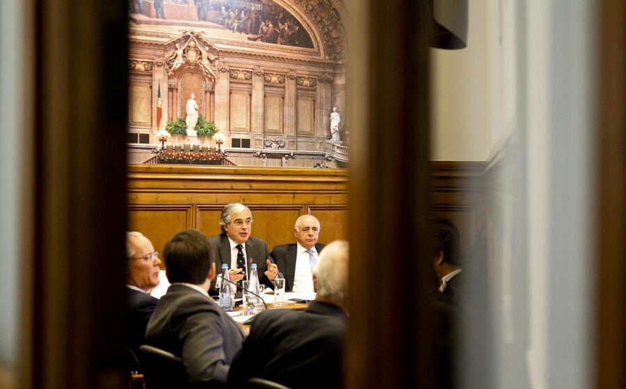 aguiar branco defesa parlamento