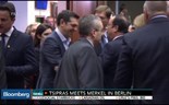 Tsipras em Berlim com Atenas de cofres vazios