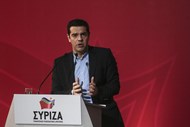 23 de Maio – Tsipras na comissão central do Syriza

“Não vamos aceitar condições humilhantes nesta negociação. A grande maioria social não pode pagar novos ajustes”.
