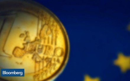 Analista: Euro vai atingir a paridade frente ao dólar antes de recuperar