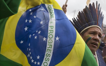 Brasil: Governo promete diálogo e reforma política após o maior protesto da história democrática do país